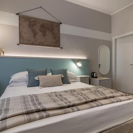Hotel Aquamarina à La Spezia Extérieur photo